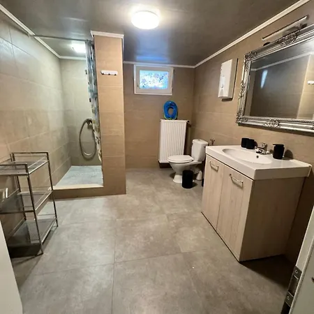 Ganzes Haus Für 4 In Kestert
