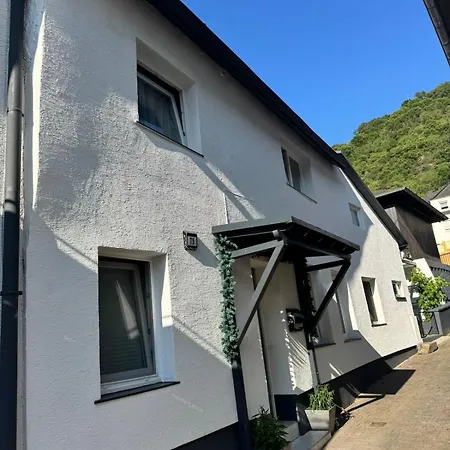 Ganzes Haus Fuer 4 In Kestert