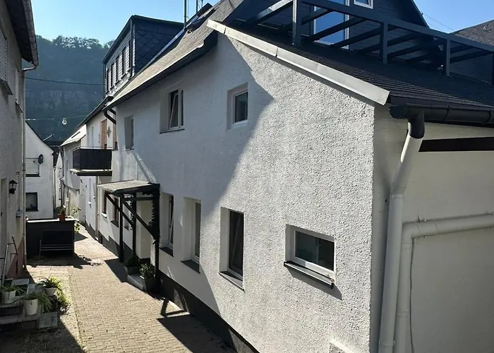 Casa de Férias Ganzes Haus Fuer 4 In